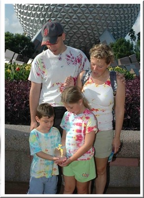 Epcot_tink1.jpg
